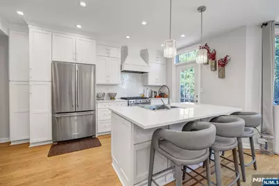 117 Kensington Drive 304 #304, Fort Lee, NJ 07024 - Photo 6
