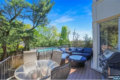 117 Kensington Drive 304 #304, Fort Lee, NJ 07024 - Photo 14