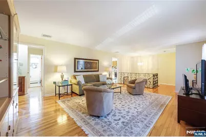 68 Colgate Avenue, Paramus, NJ 07652 - Photo 6