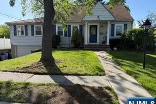 95 Westview Ave, Paramus, NJ 07652 - Photo 1