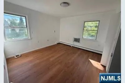 95 Westview Avenue, Paramus, NJ 07652 - Photo 6