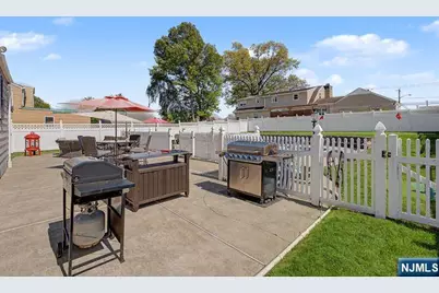 294 Hayes Drive, Saddle Brook Township, NJ 07663 - Photo 24