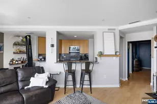 600 Harbor Blvd 870, Weehawken, NJ 07086 - Photo 4