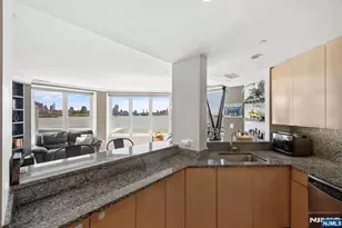 600 Harbor Blvd 870, Weehawken, NJ 07086 - Photo 6