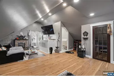351 Griggs Avenue, Teaneck Township, NJ 07666 - Photo 14