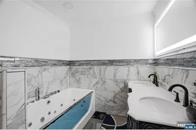 351 Griggs Avenue, Teaneck Township, NJ 07666 - Photo 12