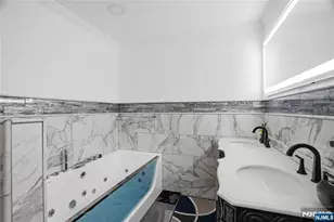 351 Griggs Ave, Teaneck Township, NJ 07666 - Photo 12