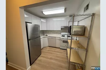 89 Palisades Boulevard 1 #1, Palisades Park, NJ 07650 - Photo 4