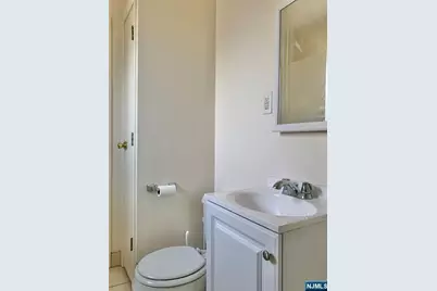139 W Englewood Avenue 1A #1A, Teaneck Township, NJ 07666 - Photo 14