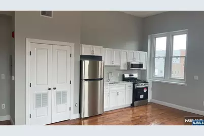 38 Mill Street 403 #403, Paterson, NJ 07501 - Photo 2