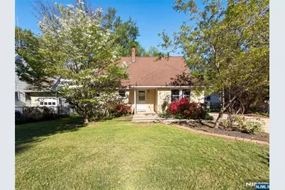 616 River Road, Teaneck Township, NJ 07666 - Photo 36