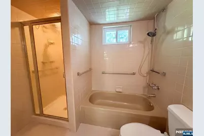 616 River Road, Teaneck Township, NJ 07666 - Photo 10