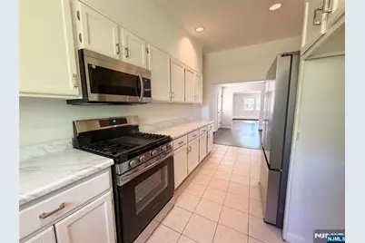 616 River Road, Teaneck Township, NJ 07666 - Photo 8