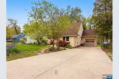 616 River Road, Teaneck Township, NJ 07666 - Photo 30