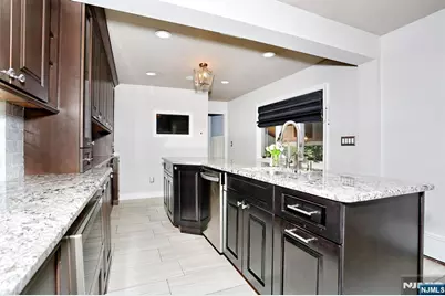 28 Minnehaha Boulevard, Oakland, NJ 07436 - Photo 10