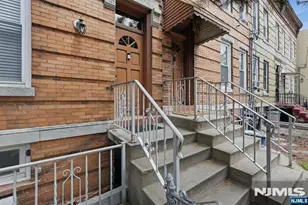 394 Woodlawn Ave 2, Jersey City, NJ 07305 - Photo 2