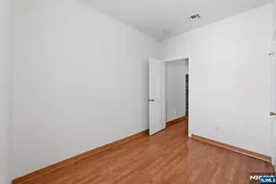 394 Woodlawn Ave 2, Jersey City, NJ 07305 - Photo 20
