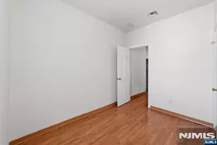 394 Woodlawn Ave 2, Jersey City, NJ 07305 - Photo 20