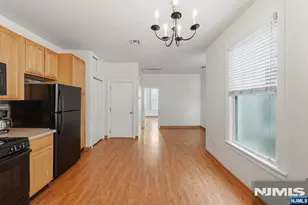 394 Woodlawn Ave 2, Jersey City, NJ 07305 - Photo 6
