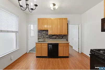 394 Woodlawn Avenue 2 #2, Jersey City, NJ 07305 - Photo 14