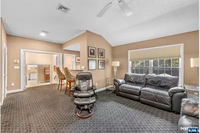 24 Vanderbeck Lane, Mahwah, NJ 07430 - Photo 10