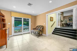 24 Vanderbeck Ln, Mahwah, NJ 07430 - Photo 14