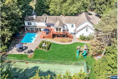 24 Vanderbeck Lane, Mahwah, NJ 07430 - Photo 1