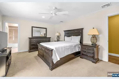 24 Vanderbeck Lane, Mahwah, NJ 07430 - Photo 26