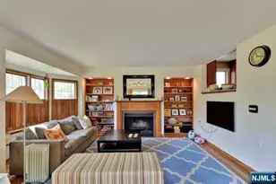 20 Pershing Pl, Cresskill, NJ 07626 - Photo 4