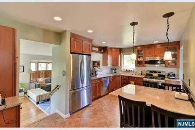 20 Pershing Place, Cresskill, NJ 07626 - Photo 6