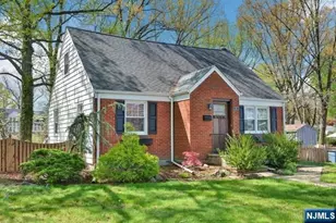 20 Pershing Pl, Cresskill, NJ 07626 - Photo 20