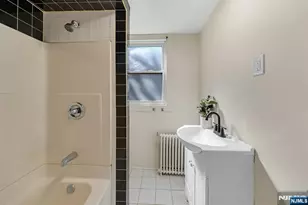 179 William St, East Orange, NJ 07017 - Photo 24