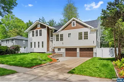 16 Coles Court, River Edge, NJ 07661 - Photo 2