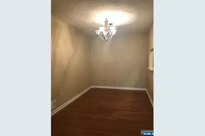 327 Linden Street 327 #327, Mahwah, NJ 07430 - Photo 8