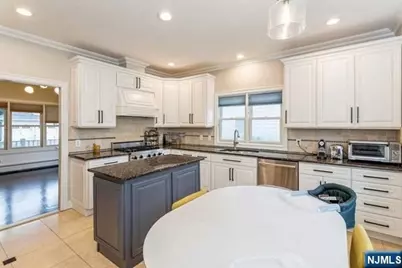 20 Holland Avenue, Demarest, NJ 07627 - Photo 8