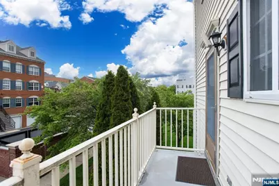 89 Vaughan Drive 824 #824, Newark, NJ 07103 - Photo 14