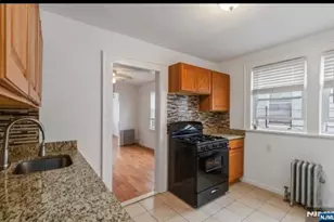459 Norwood St, East Orange, NJ 07018 - Photo 6