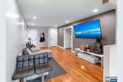 186 Terhune C #20, Lodi, NJ 07644 - Photo 2