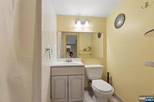 29-07 Fair Lawn Ave, Fair Lawn, NJ 07410 - Photo 20