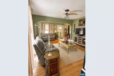 70 Franklin Street, Little Ferry, NJ 07643 - Photo 2