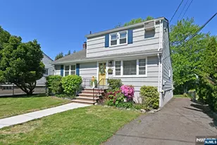 789 Briarcliff Ave, Maywood, NJ 07607 - Photo 2