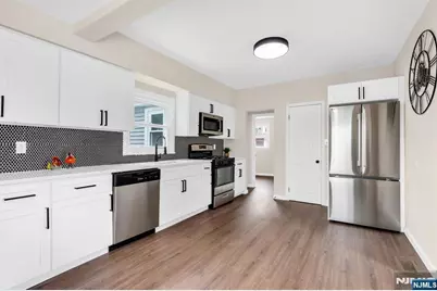 724 3rd Street, Lyndhurst Township, NJ 07071 - Photo 10