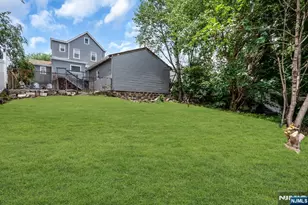 724 3rd St, Lyndhurst Township, NJ 07071 - Photo 20
