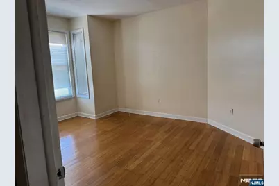 45 Ogden Street, Newark, NJ 07104 - Photo 16