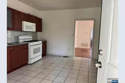45 Ogden Street, Newark, NJ 07104 - Photo 22