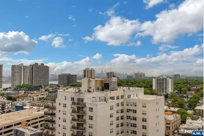 2077 Center Avenue 20C #20C, Fort Lee, NJ 07024 - Photo 34