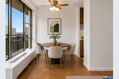2077 Center Avenue 20C #20C, Fort Lee, NJ 07024 - Photo 10