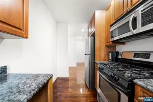 180 Edgewater Road 1A, Cliffside Park, NJ 07010 - Photo 14