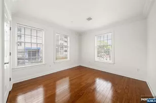 180 Edgewater Road 1A, Cliffside Park, NJ 07010 - Photo 16