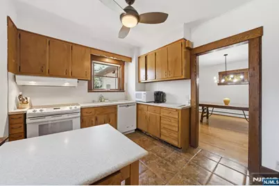 37 Buena Vista Avenue, Hawthorne, NJ 07506 - Photo 14